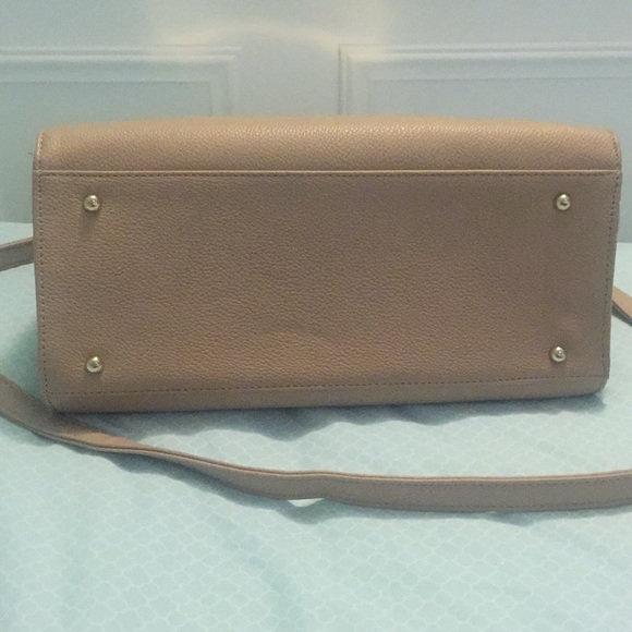 GUESS Handbag - Picture 7 of 8